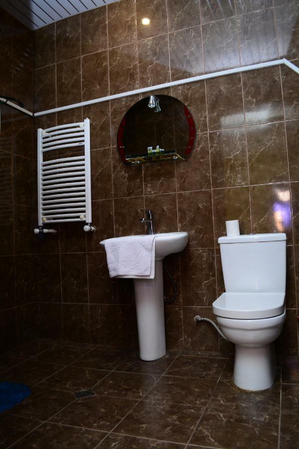 Rostus Hotel Tbiliszi Kültér fotó